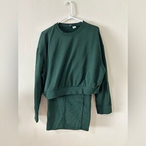 Dark Green Cropped Sweatshirt and Jogger Set